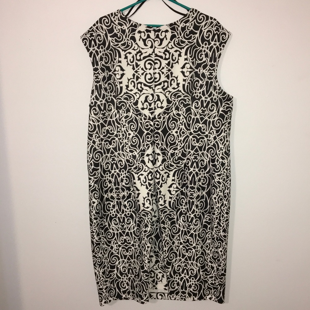 Plus Size Dress - Picture 3 of 3